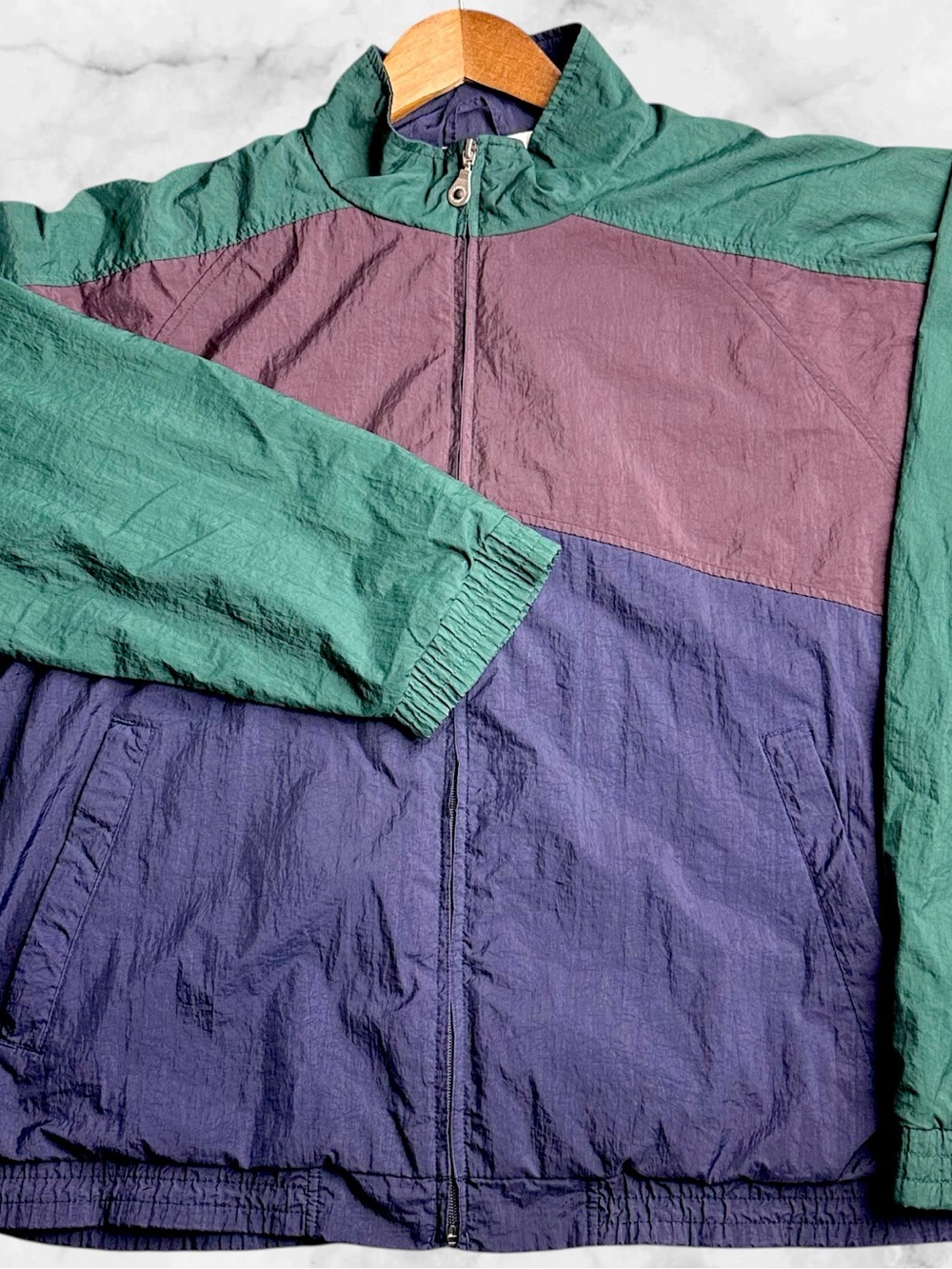 Vintage 90s Lands End Windbreaker Mens M
Colorblock Nylon Jacket Teal Purple